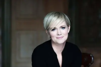 Cecelia Ahern