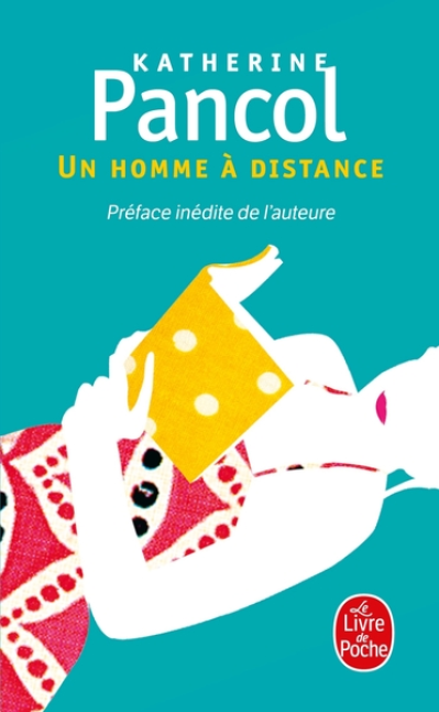 Un homme à distance