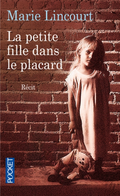 La petite fille dans le placard