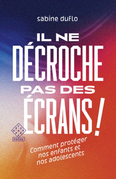 Il ne décroche pas des écrans !