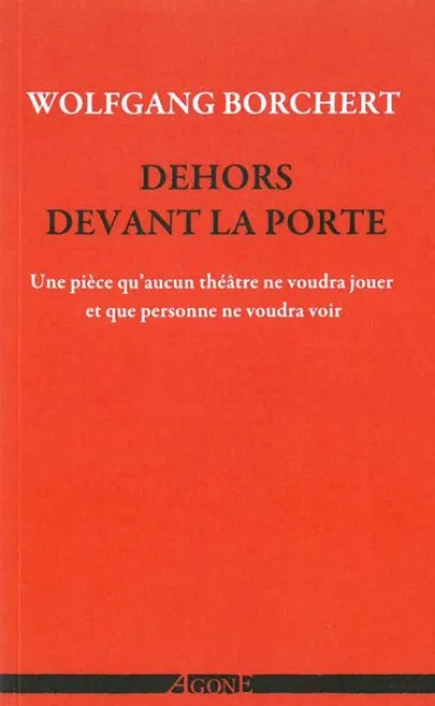 Dehors devant la porte