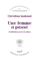 Une femme a passé