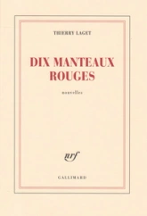 Dix manteaux rouges